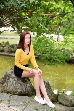 我被困在同一天一千年