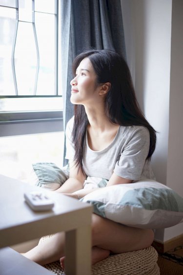 清风明月本无价近水远山皆有情